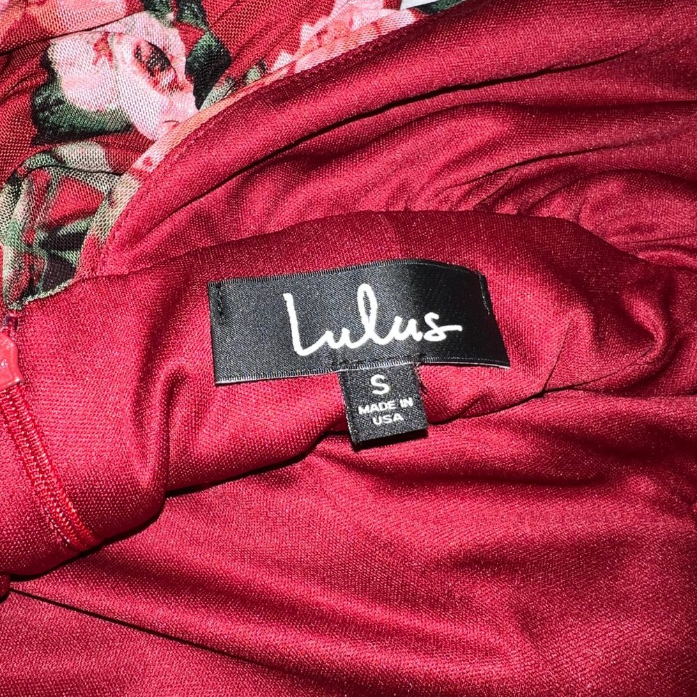 Lulu's Cherry Red Floral Sexy Shirred Dress, Size S - Picture 5 of 7